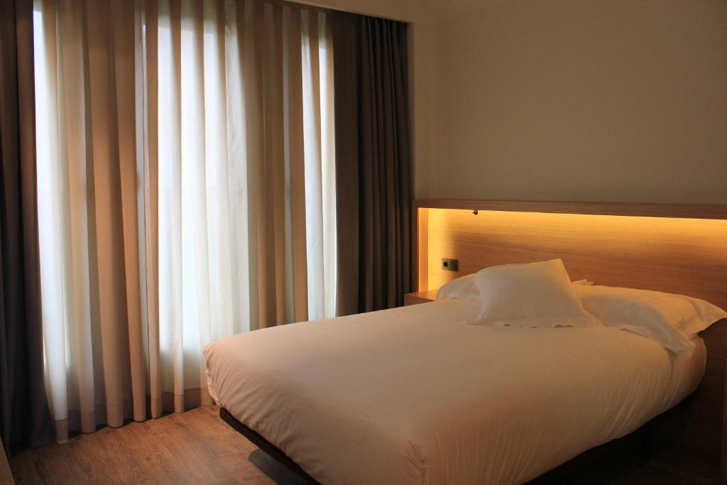 Hotel Araba Vitoria-Gasteiz Room photo